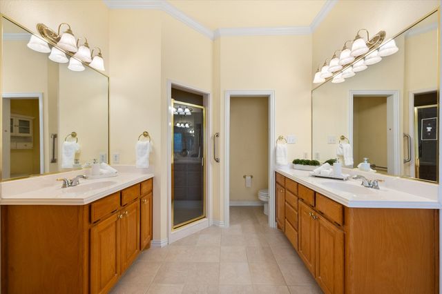 1013 Brook Arbor Drive, Mansfield, TX 76063