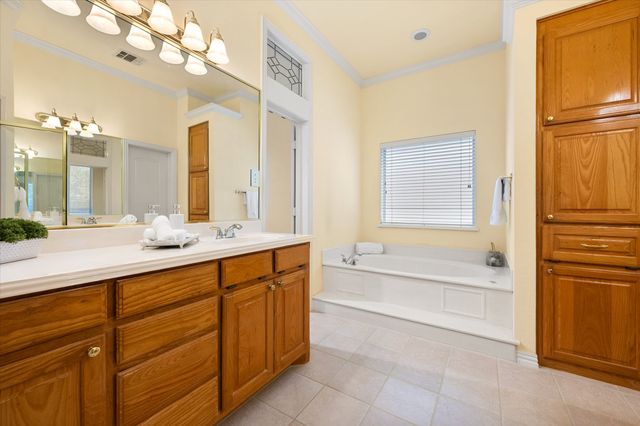 1013 Brook Arbor Drive, Mansfield, TX 76063