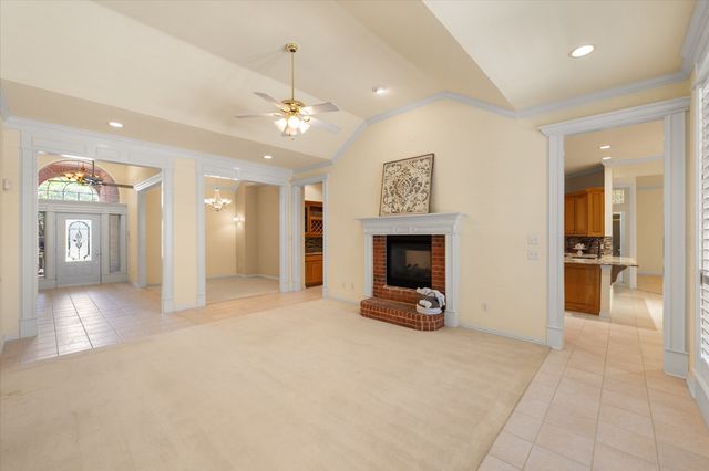 1013 Brook Arbor Drive, Mansfield, TX 76063