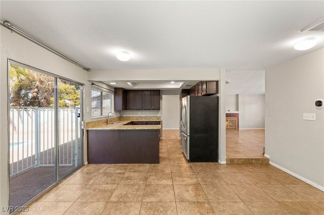 325 Esquina Drive, Henderson, NV 89014