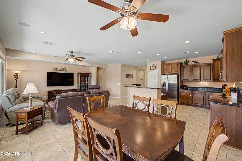 Image 10 of property listing at 7835 W DISCOVERY Way, Florence, AZ 85132