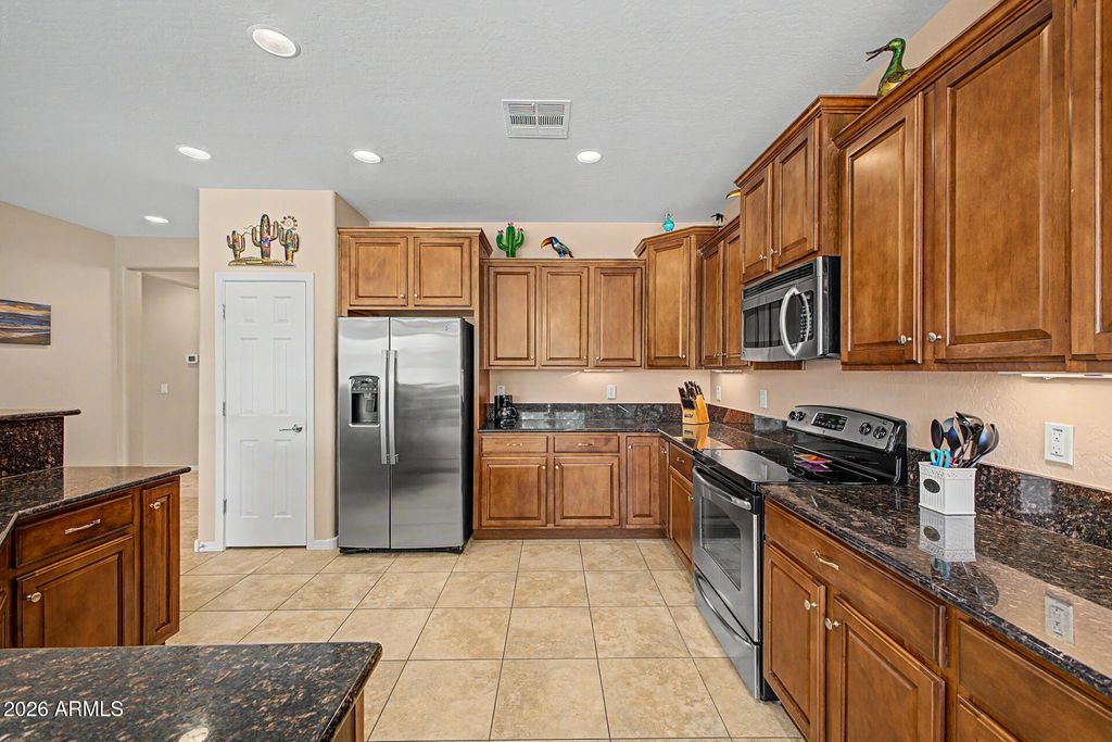Image 13 of property listing at 7835 W DISCOVERY Way, Florence, AZ 85132