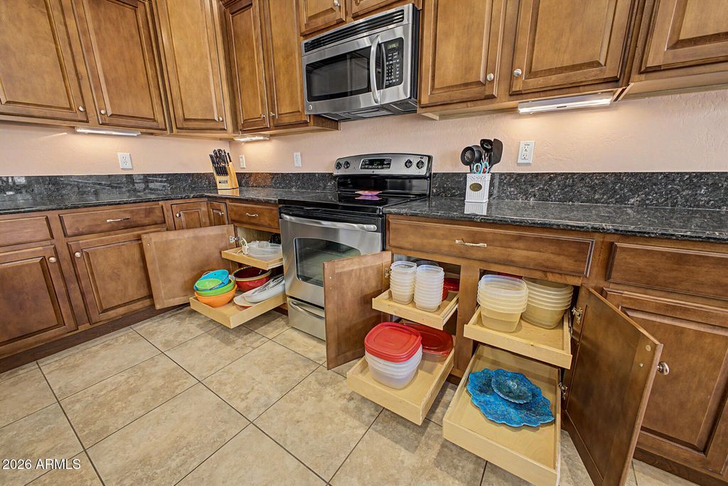 Image 15 of property listing at 7835 W DISCOVERY Way, Florence, AZ 85132
