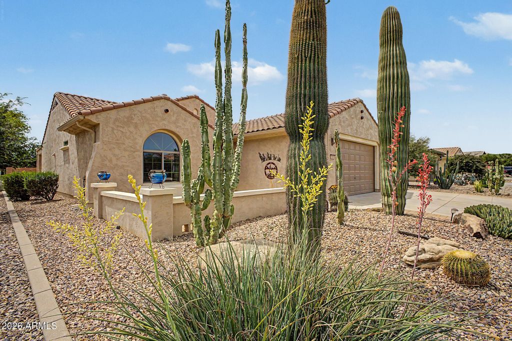 Image 2 of property listing at 7835 W DISCOVERY Way, Florence, AZ 85132