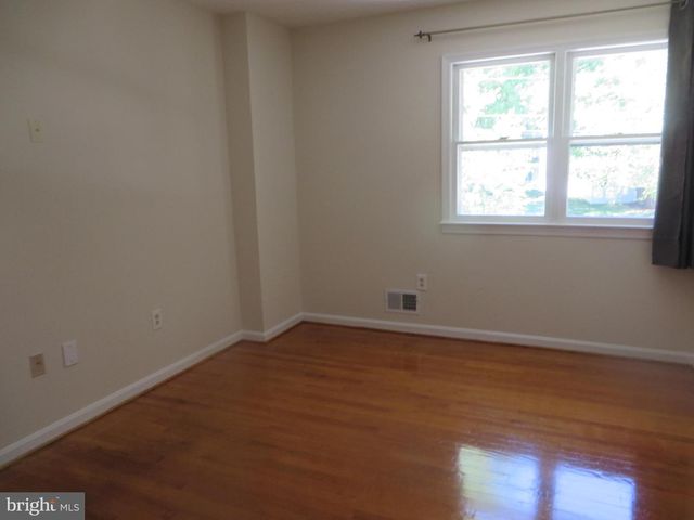 1405 DADE LN, Alexandria, VA 22308
