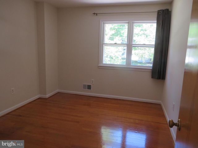 1405 DADE LN, Alexandria, VA 22308