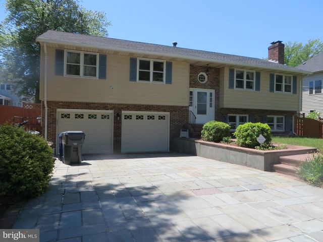 1405 DADE LN, Alexandria, VA 22308