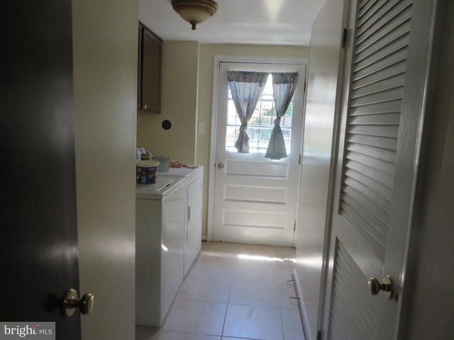 1405 DADE LN, Alexandria, VA 22308