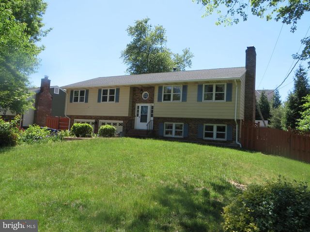 1405 DADE LN, Alexandria, VA 22308