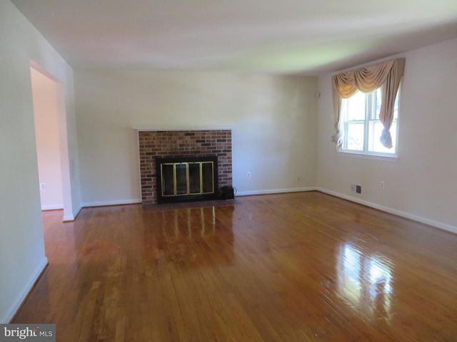 1405 DADE LN, Alexandria, VA 22308