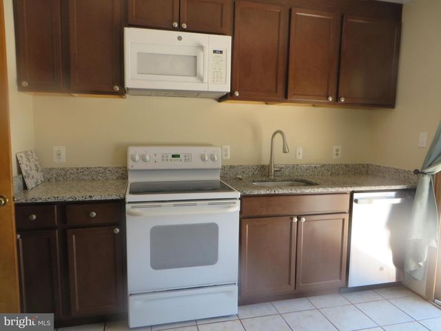 1405 DADE LN, Alexandria, VA 22308