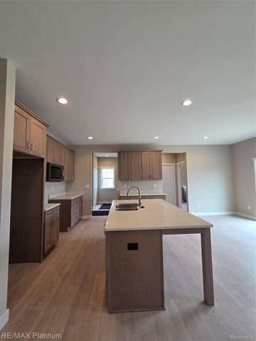 6236 Brook Stone Lane, Fenton Charter Township, MI 48451