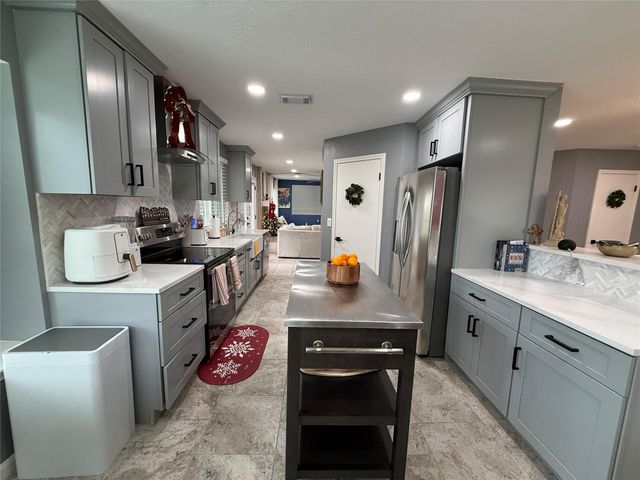 12822 Skyknoll Lane, Houston, TX 77082