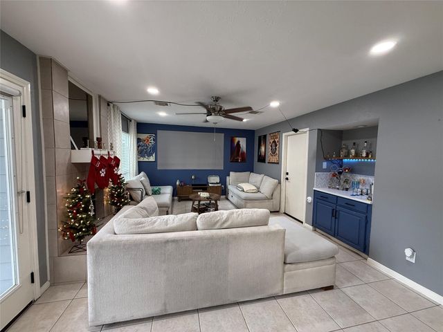 12822 Skyknoll Lane, Houston, TX 77082