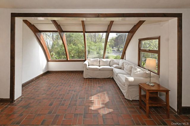 278 Cherry Lane, Suffern, NY 10901