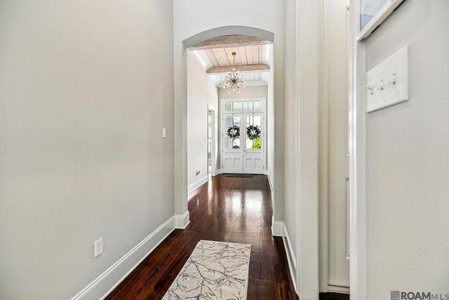 2028 Sugar Cane Ln, Baton Rouge, LA 70810