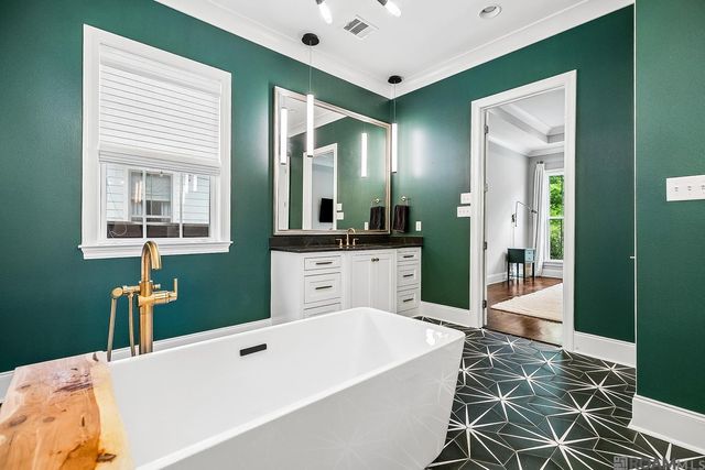 2028 Sugar Cane Ln, Baton Rouge, LA 70810