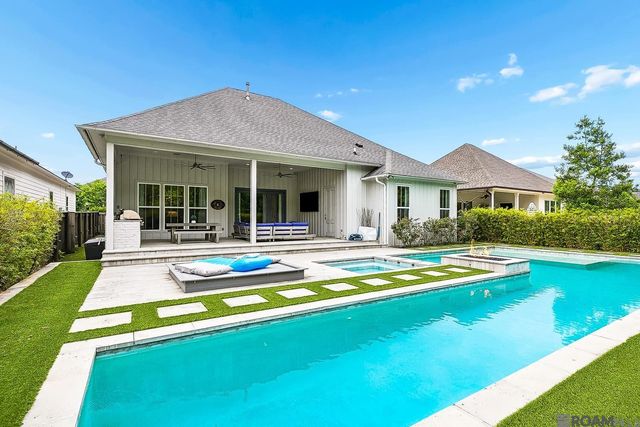 2028 Sugar Cane Ln, Baton Rouge, LA 70810