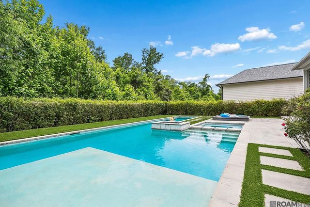 2028 Sugar Cane Ln, Baton Rouge, LA 70810