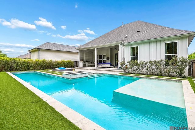2028 Sugar Cane Ln, Baton Rouge, LA 70810