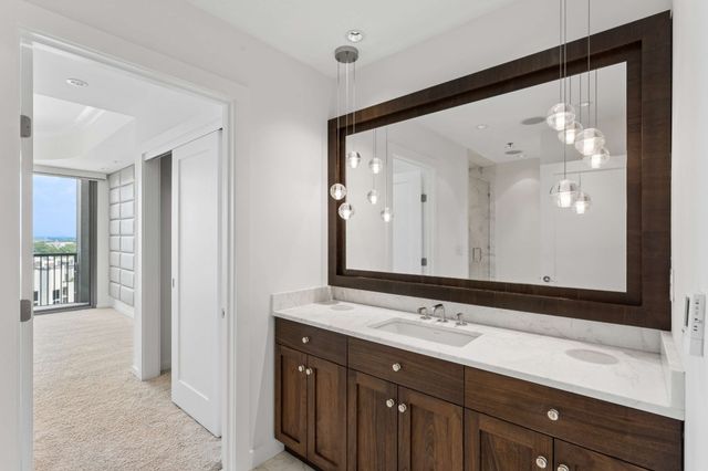 900 20th Ave S Apt 1301, Nashville, TN 37212