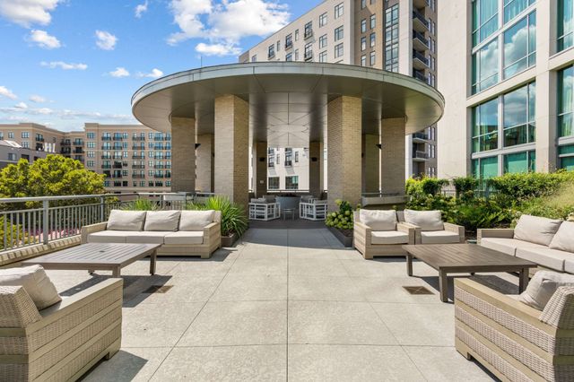 900 20th Ave S Apt 1301, Nashville, TN 37212