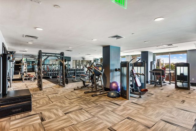 900 20th Ave S Apt 1301, Nashville, TN 37212