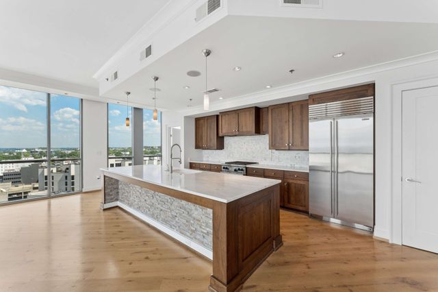 900 20th Ave S Apt 1301, Nashville, TN 37212