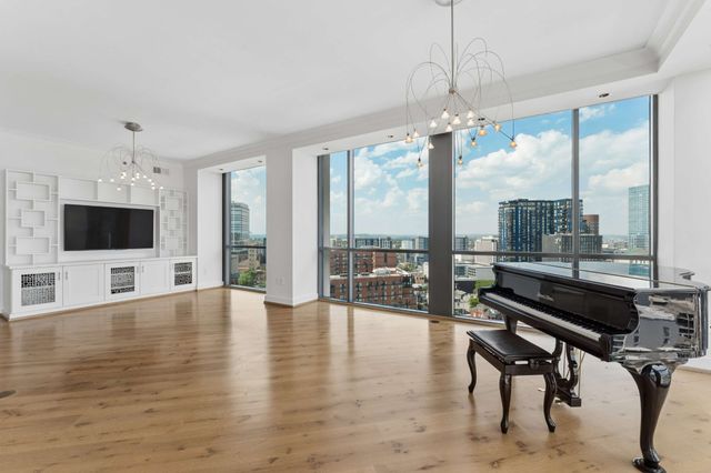 900 20th Ave S Apt 1301, Nashville, TN 37212
