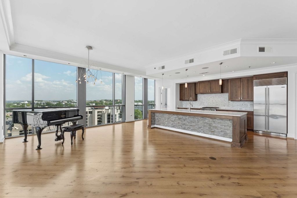 900 20th Ave S Apt 1301, Nashville, TN 37212