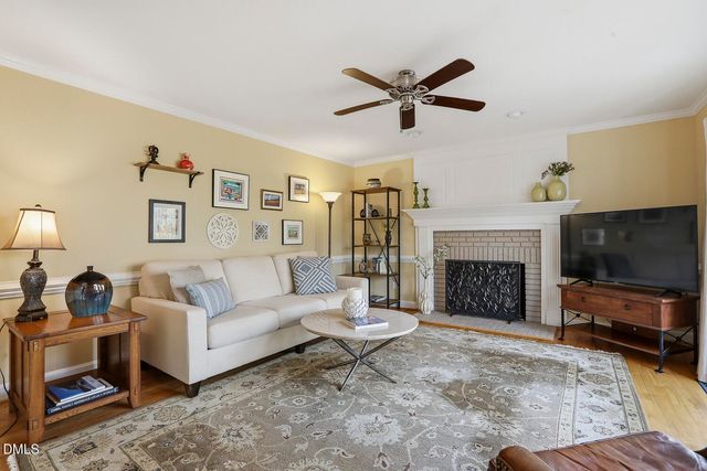 1005 Old Carriage Court, Apex, NC 27502