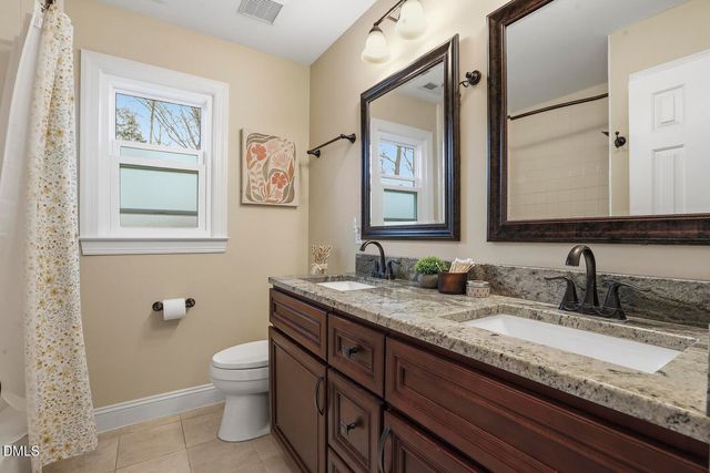 1005 Old Carriage Court, Apex, NC 27502