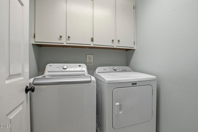 1005 Old Carriage Court, Apex, NC 27502