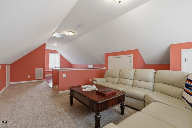 1005 Old Carriage Court, Apex, NC 27502