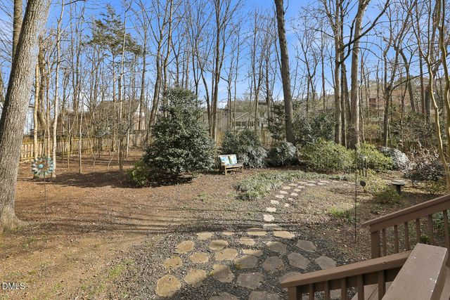 1005 Old Carriage Court, Apex, NC 27502