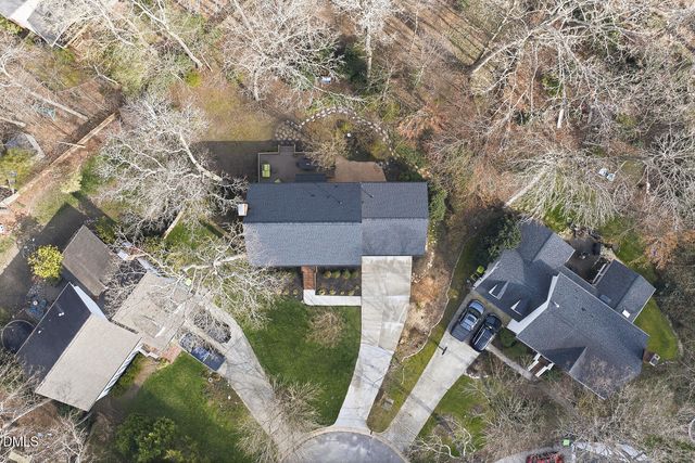 1005 Old Carriage Court, Apex, NC 27502