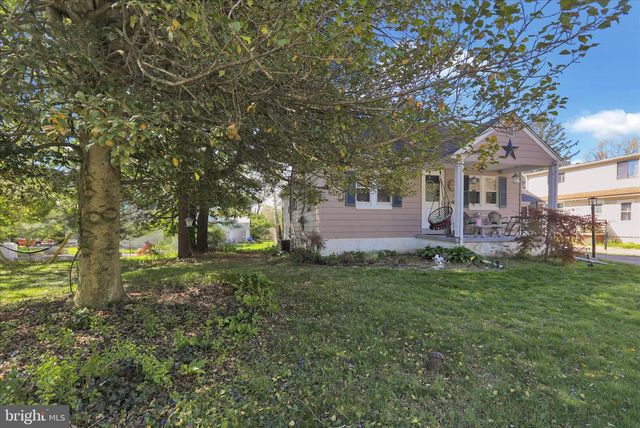 3810 HUMPTON RD, Downingtown, PA 19335