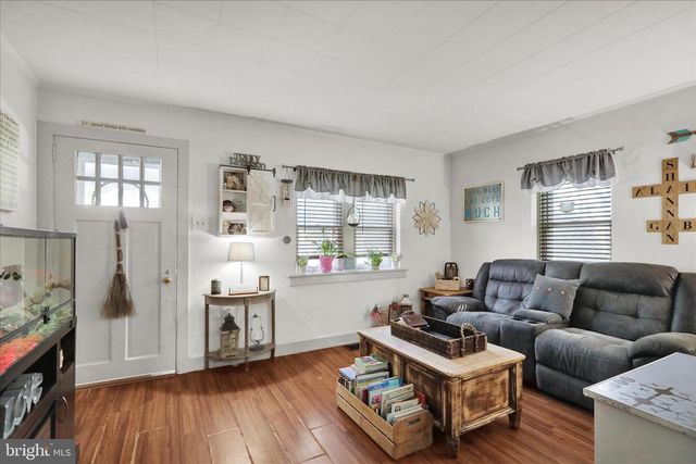 3810 HUMPTON RD, Downingtown, PA 19335