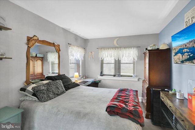 3810 HUMPTON RD, Downingtown, PA 19335