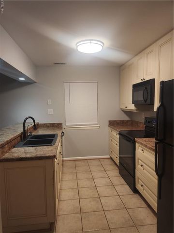 2325 Cretan CT, Virginia Beach, VA 23454