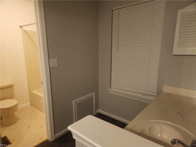 2325 Cretan CT, Virginia Beach, VA 23454