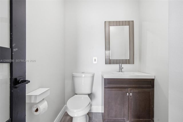 15411 SW 9th Way 0, Miami, FL 33194