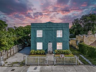 1075 NW 30th Street, Miami, FL 33127