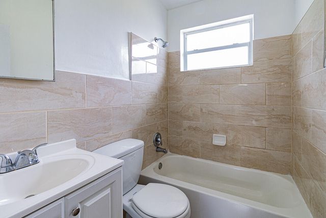 630 NW 15th Terrace 1-2, Fort Lauderdale, FL 33311