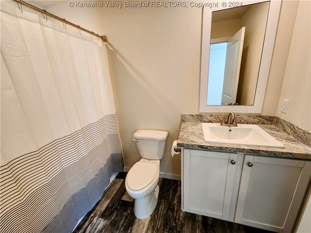 1516 2nd Avenue, Charleston, WV 25387