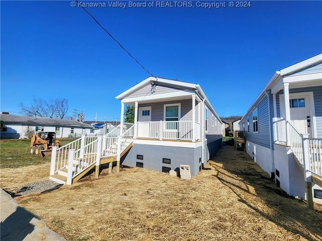 1516 2nd Avenue, Charleston, WV 25387