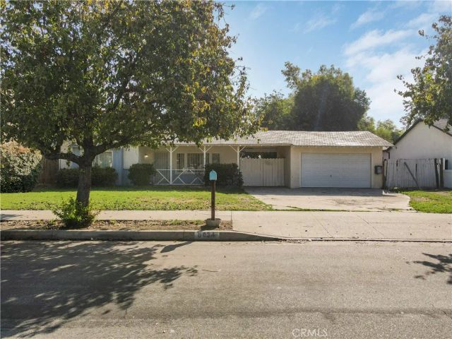 8034 Yolanda, Reseda, CA 91335