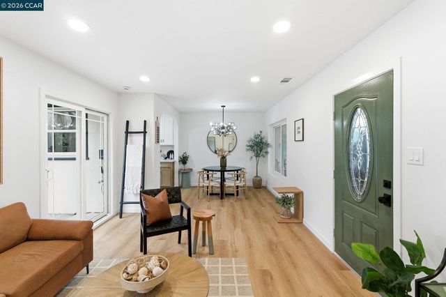 2361 Bedford Rd, Concord, CA 94520