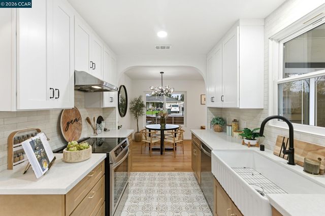 2361 Bedford Rd, Concord, CA 94520