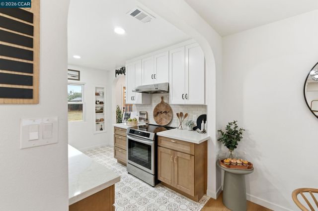 2361 Bedford Rd, Concord, CA 94520